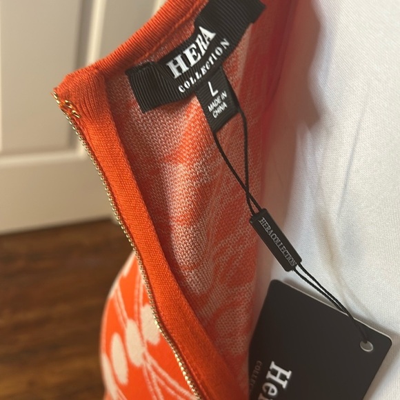 Hera Collection NWT Bodycon Sweater Maxi Dress – Orange Geometric Print, Size L - Picture 7 of 7